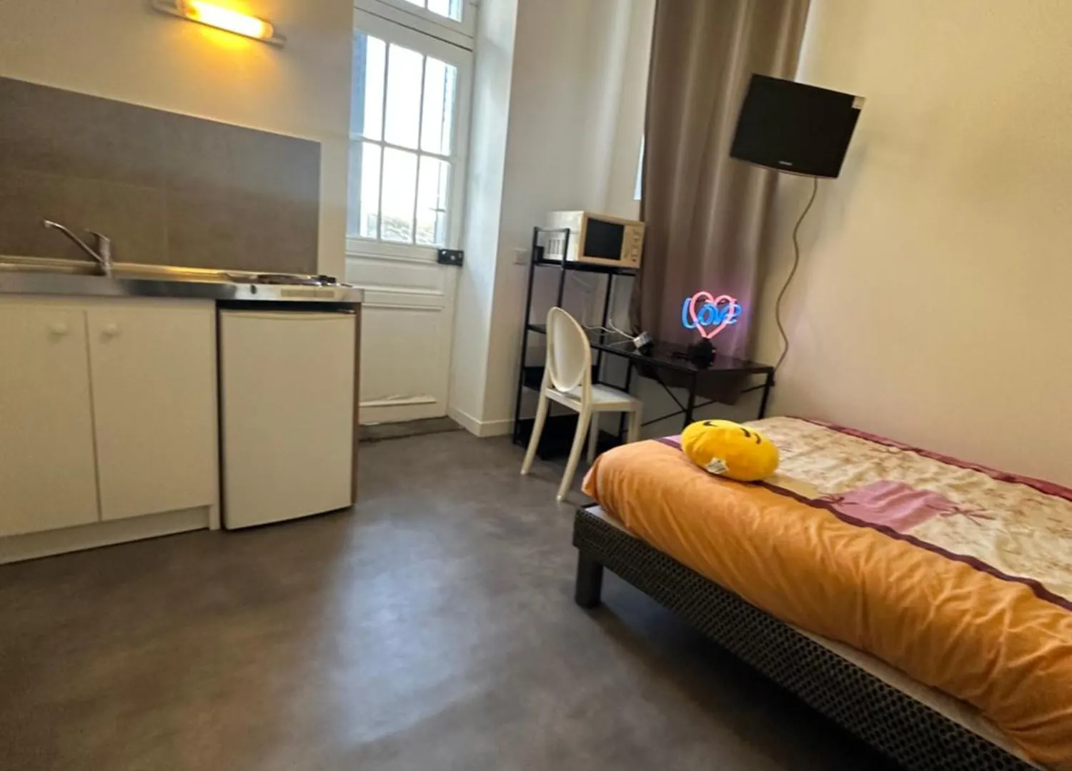 Petit Studio Gare Sncf Тарб